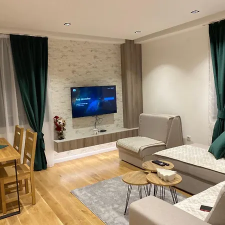 305 Apartman Zlatni Javor